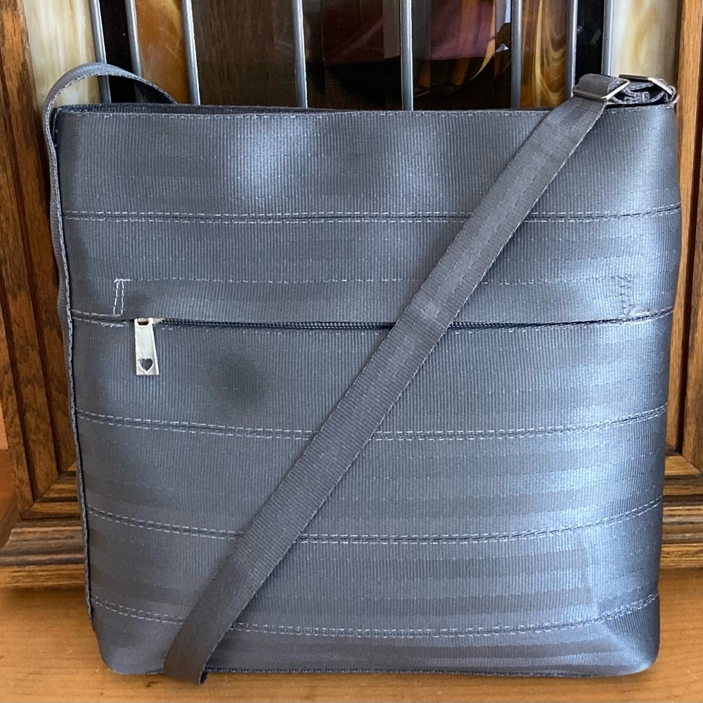 Harveys Streamline Crossbody in Storm